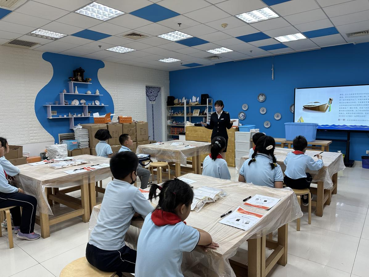 “未来航海家”STEM课程——不沉的秘密